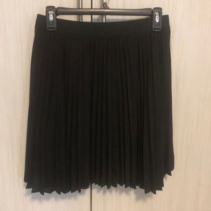 Aritzia Denley skirt
